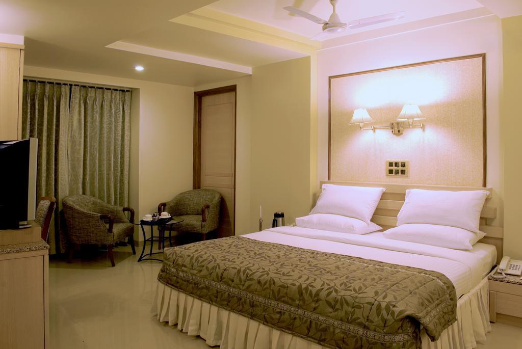 Hotel Deccan Royaale, Shivajinagar Pune Habitación foto